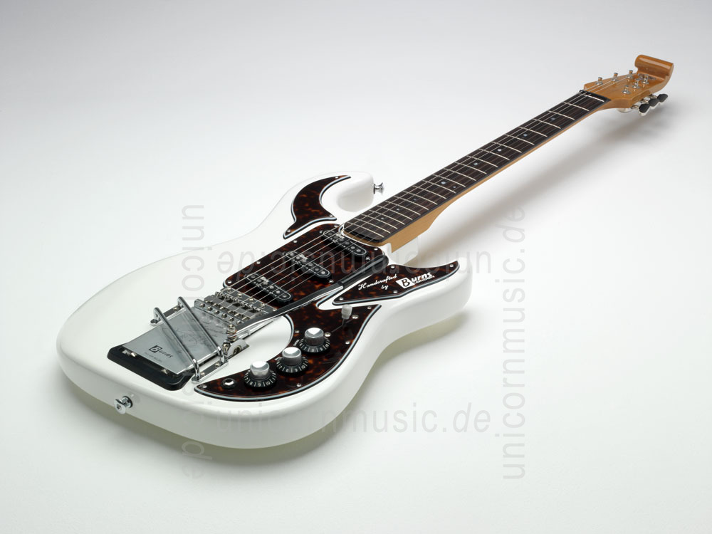 zur Artikelbeschreibung / Preis E-Gitarre BURNS HANK MARVIN SIGNATURE 1964 White + original Koffer