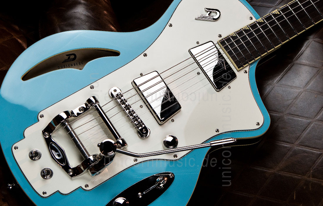 zur Artikelbeschreibung / Preis E-Gitarre DUESENBERG JULIA - Narvik Blue + custom line case