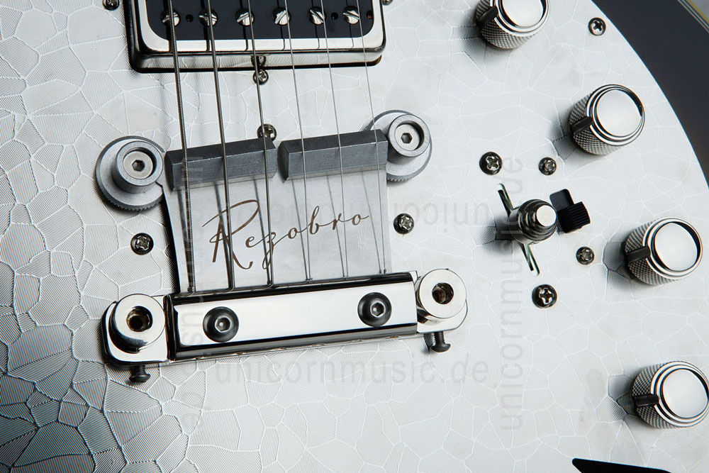 zur Artikelbeschreibung / Preis E-Gitarre DUESENBERG REZOBRO - BLACK + Custom Line Case