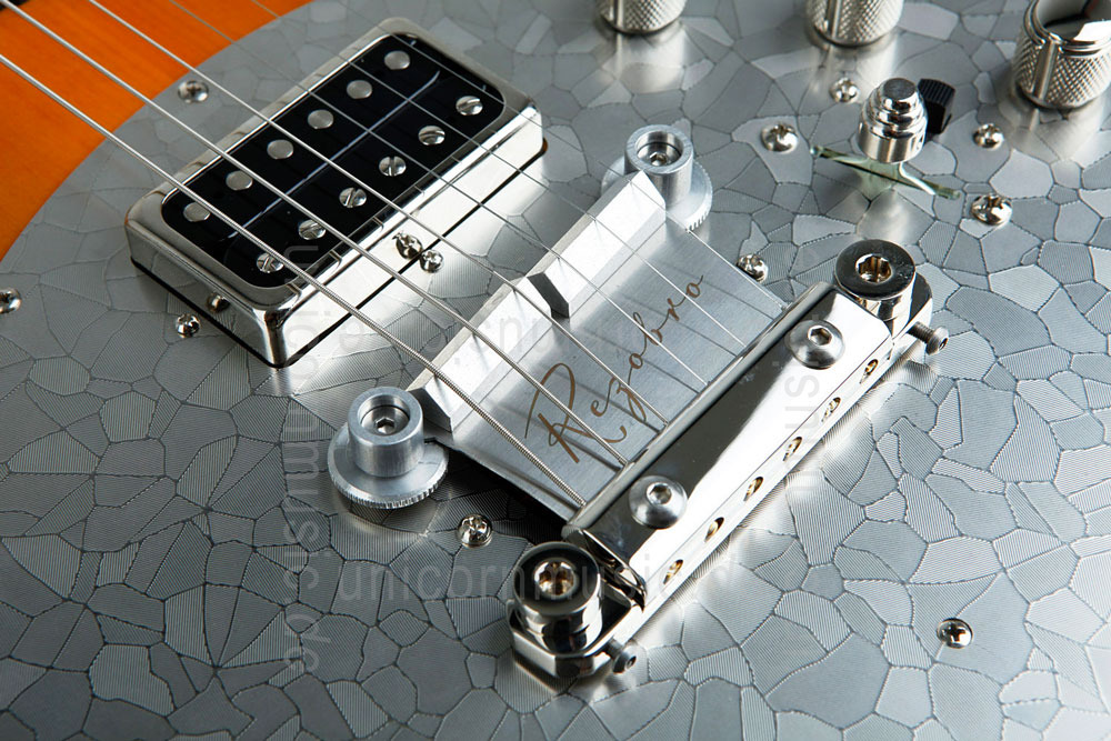 zur Artikelbeschreibung / Preis E-Gitarre DUESENBERG REZOBRO - BLACK + Custom Line Case