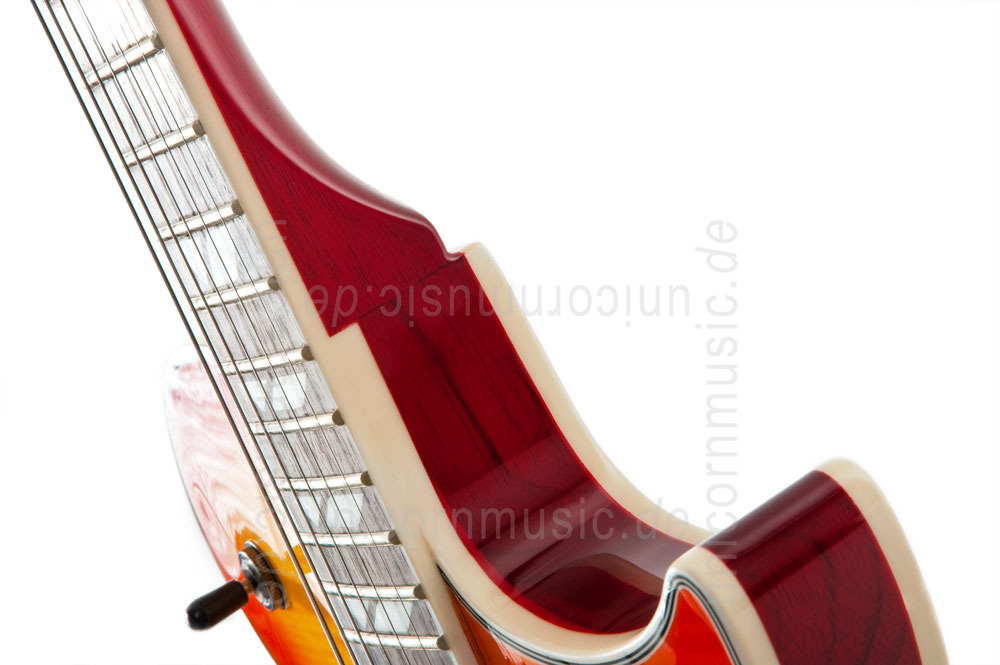 zur Artikelbeschreibung / Preis E-Gitarre FERNANDES MONTEREY ELITE - Honey Burst + Koffer