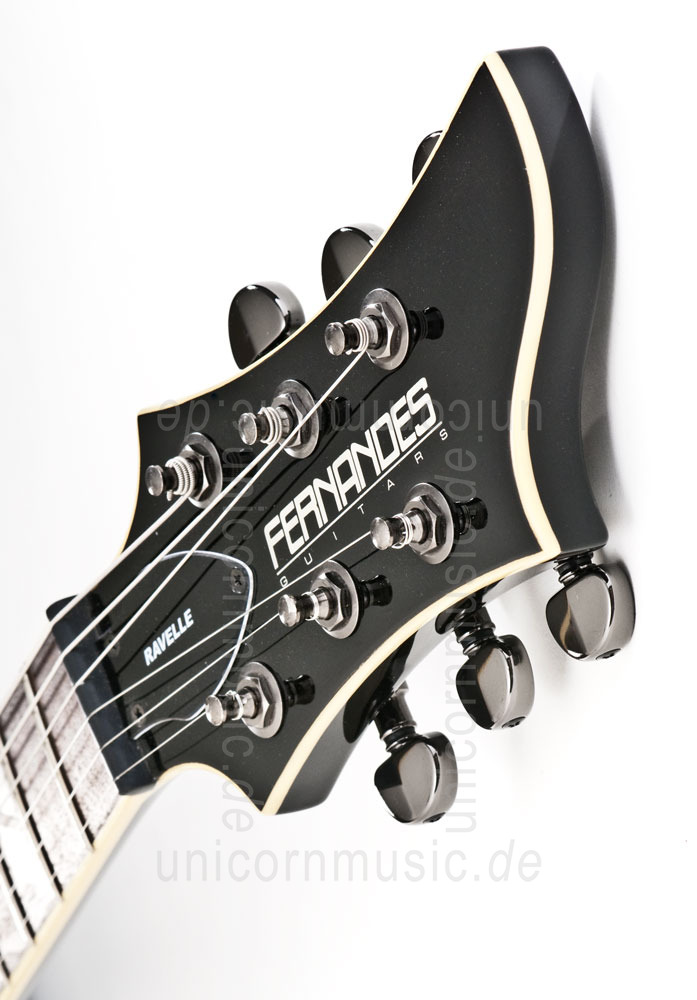 zur Artikelbeschreibung / Preis E-Gitarre FERNANDES RAVELLE DELUXE - Black + Koffer