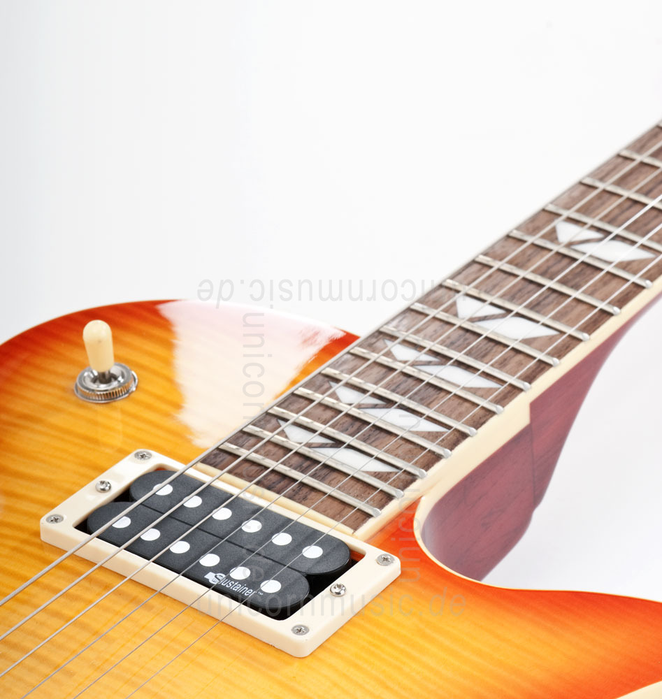 zur Artikelbeschreibung / Preis E-Gitarre FERNANDES RAVELLE ELITE - Honeyburst - Sustainer + Koffer