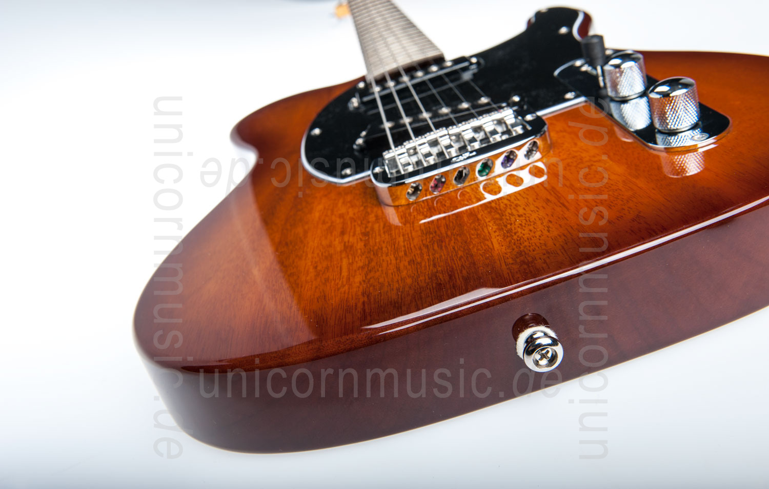 zur Artikelbeschreibung / Preis E-Gitarre G&L Tribute Asat Special TS - Tobacco Sunburst