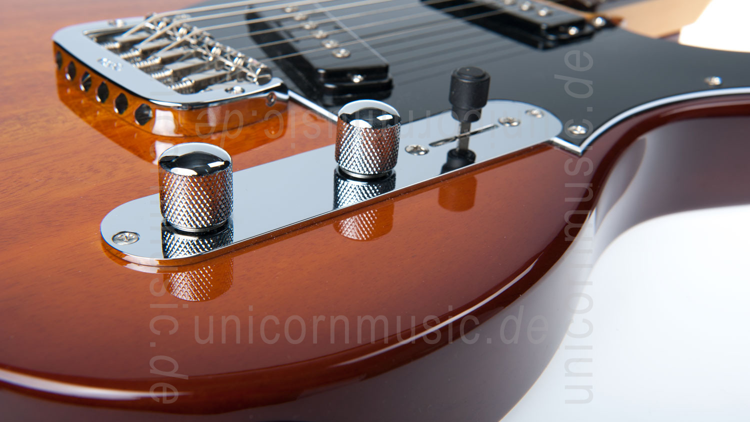 zur Artikelbeschreibung / Preis E-Gitarre G&L Tribute Asat Special TS - Tobacco Sunburst