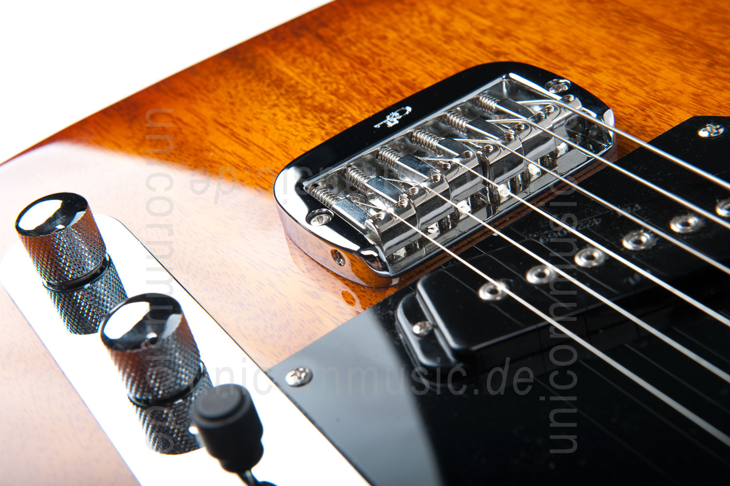zur Artikelbeschreibung / Preis E-Gitarre G&L Tribute Asat Special TS - Tobacco Sunburst