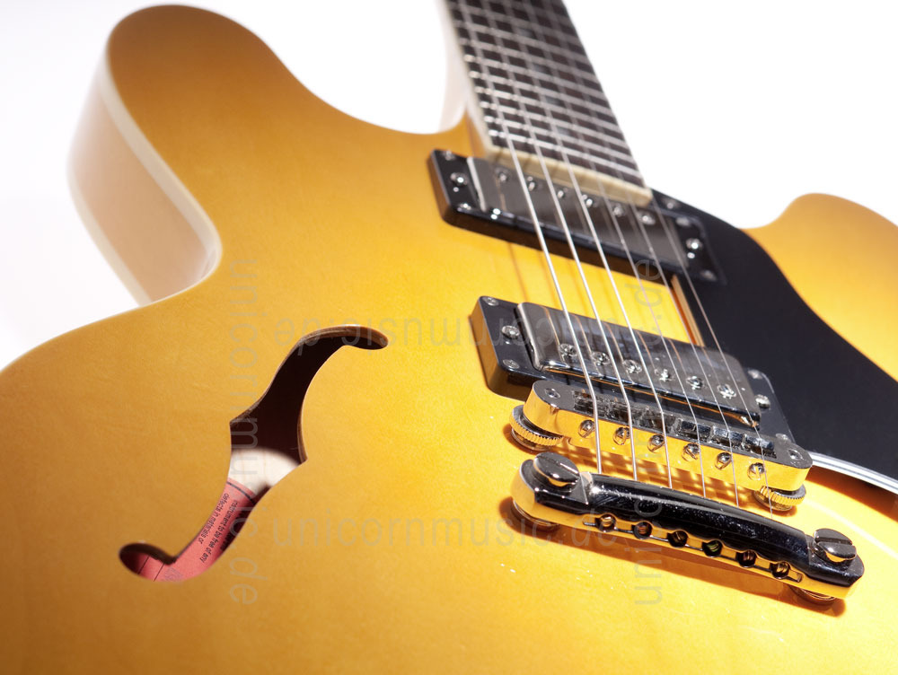 zur Artikelbeschreibung / Preis Halbresonanz Jazz-Gitarre BURNY RSA-65-VN Vintage Nature + original Koffer