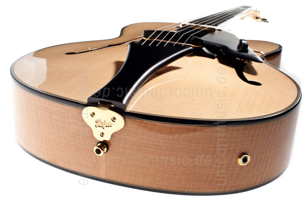 zur Artikelbeschreibung / Preis Vollresonanz Jazz-Gitarre HÖFNER NEW PRESIDENT HNP-N-0 + Koffer - massive Fichtendecke