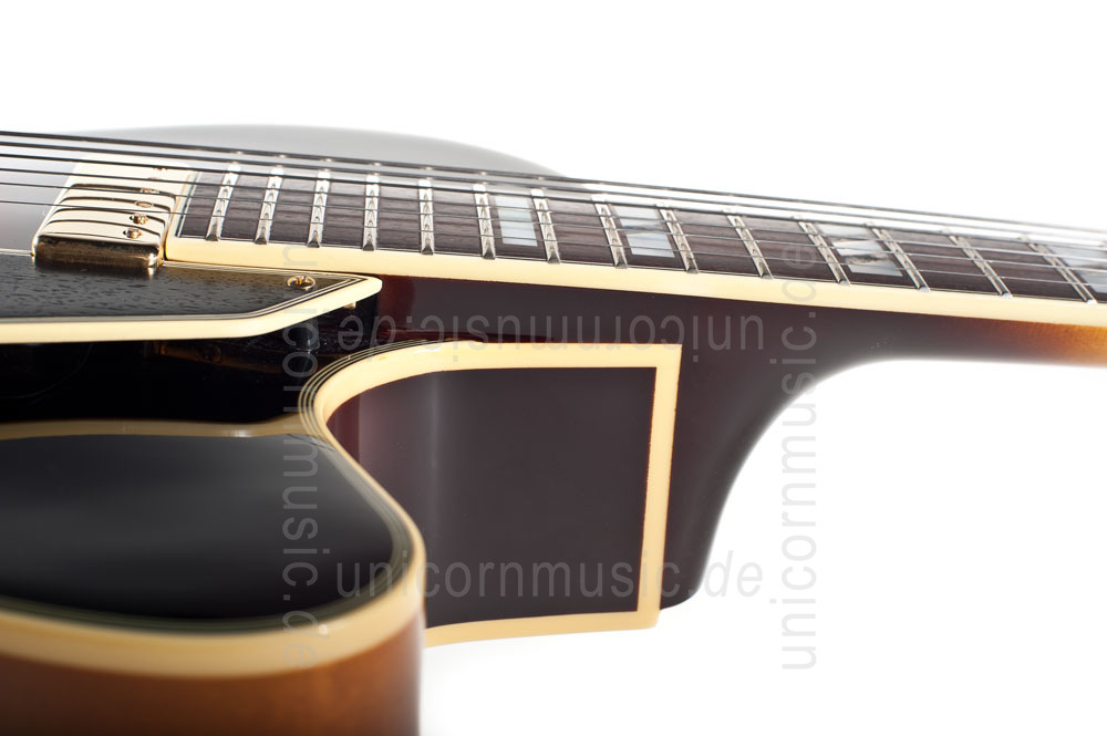zur Artikelbeschreibung / Preis Vollresonanz Jazz-Gitarre - PEERLESS MONARCH + Koffer - vollmassiv