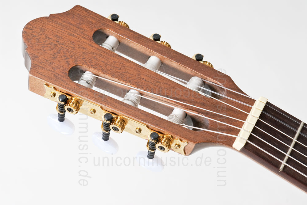zur Artikelbeschreibung / Preis Kindergitarre 1/2 -  VGS PRO ARTE GC/50 II - Massive Fichtendecke