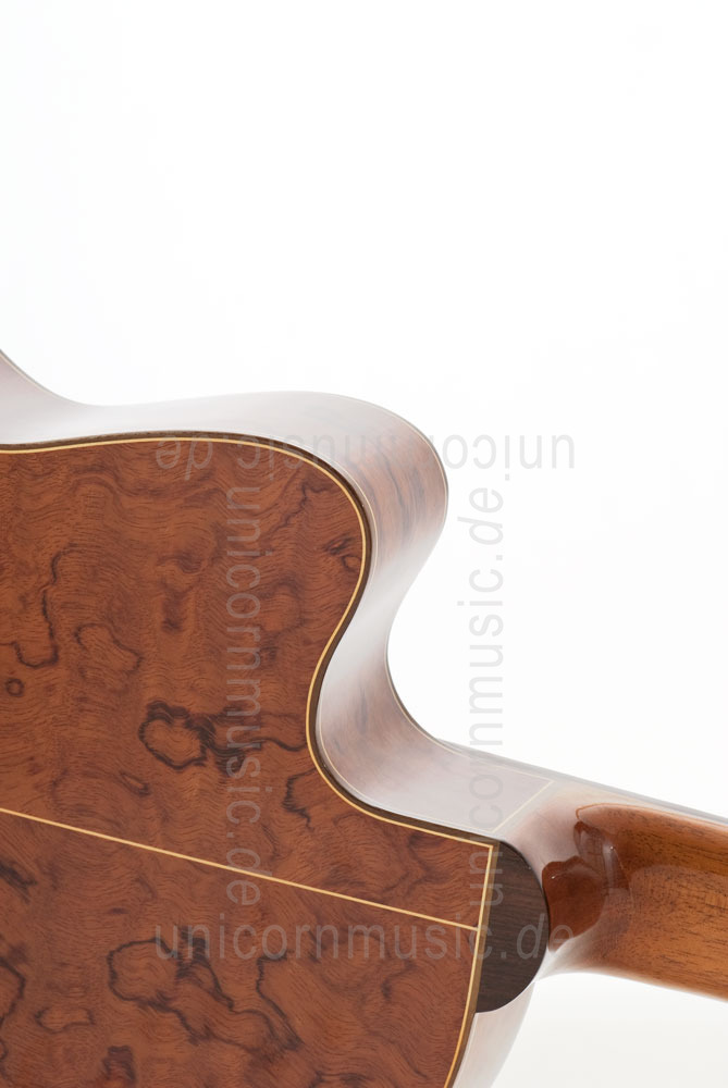 zur Artikelbeschreibung / Preis Spanische Konzertgitarre JOAN CASHIMIRA MODELL 56e E-C Cutaway  Thinline - ohne Tonabnehmer - massive Zederndecke