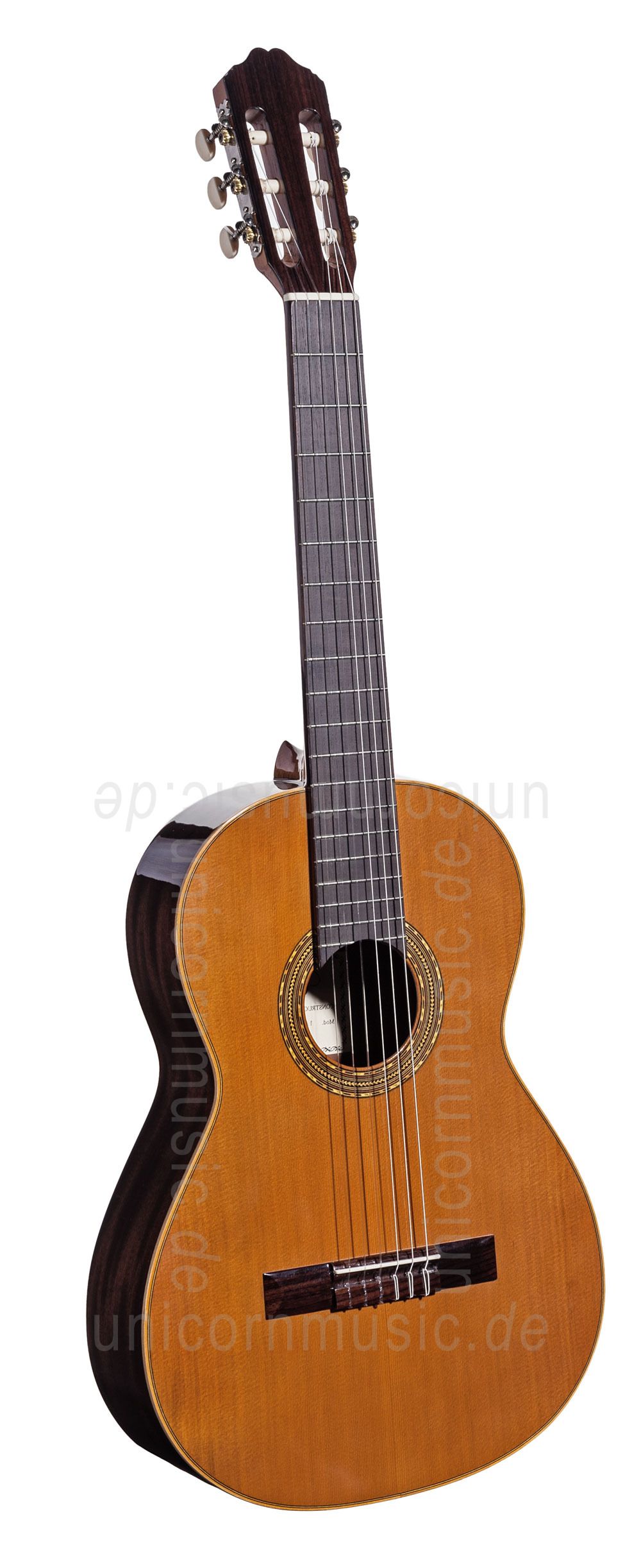 zur Artikelbeschreibung / Preis Spanische Konzertgitarre VALDEZ MODELL 1/63 SENORITA LH (Damenmodell)  - Linkshänder Version - massive Zederndecke