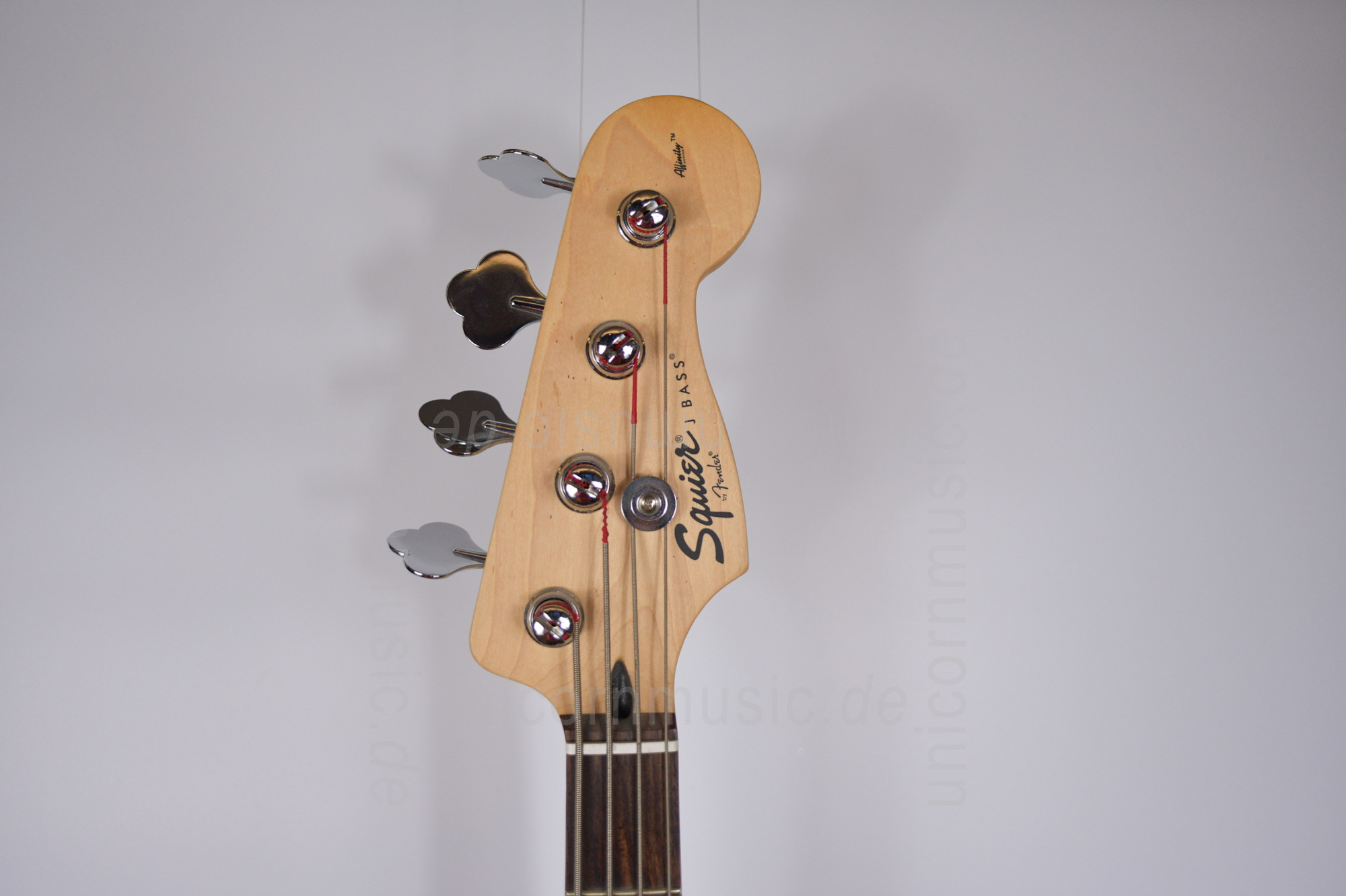 zur Artikelbeschreibung / Preis Squier Affinity Jazz Bass