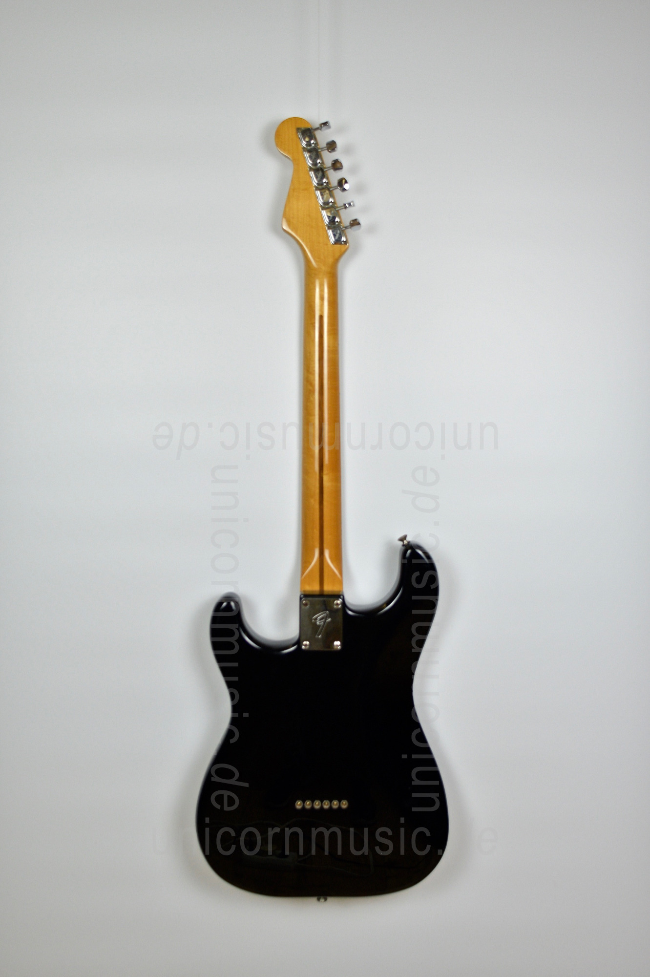 zur Artikelbeschreibung / Preis Fender Stratocaster (1982)