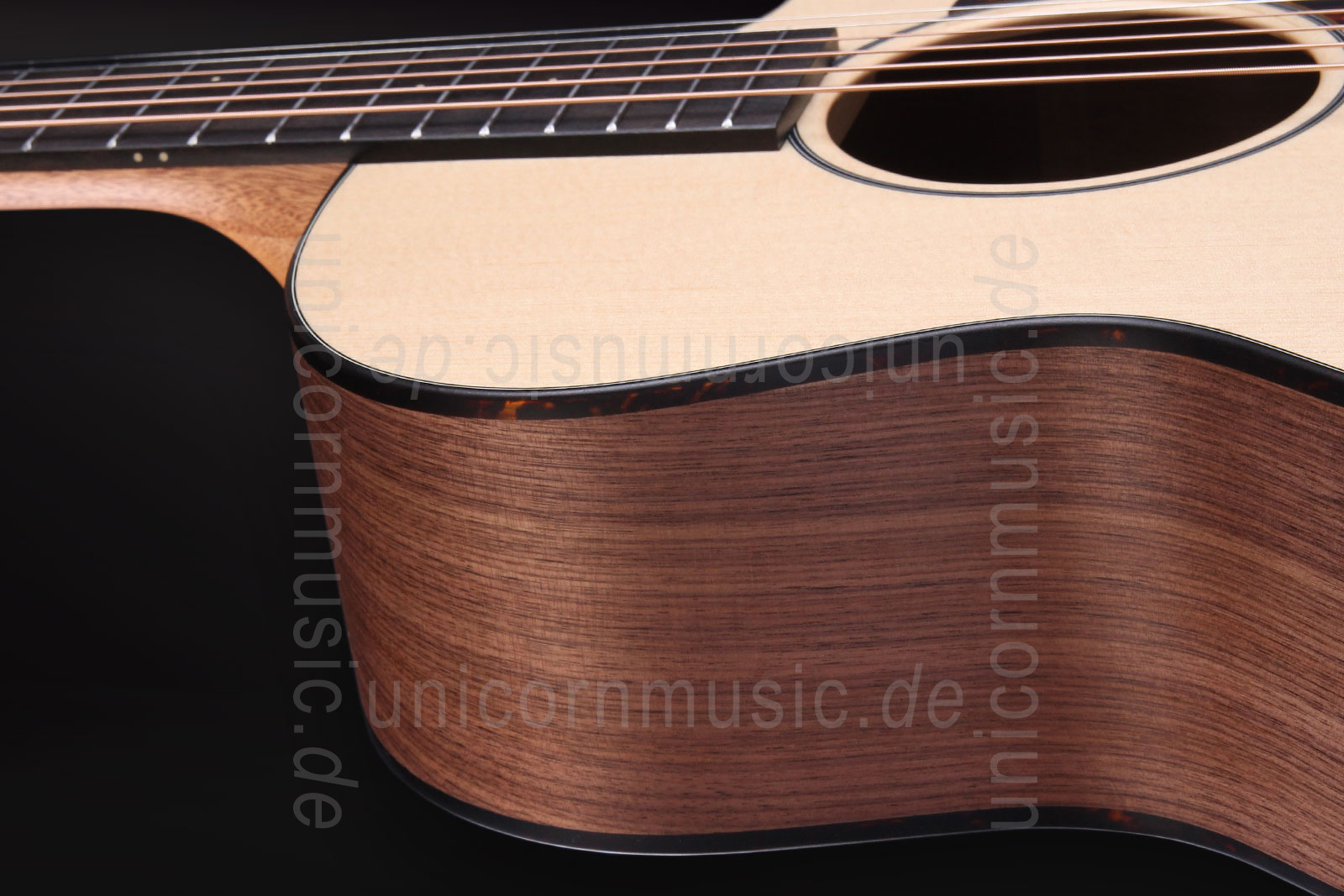 zur Artikelbeschreibung / Preis Western-Gitarre  FURCH BLUE DC-SW - Dreadnought - Cutaway - vollmassiv 