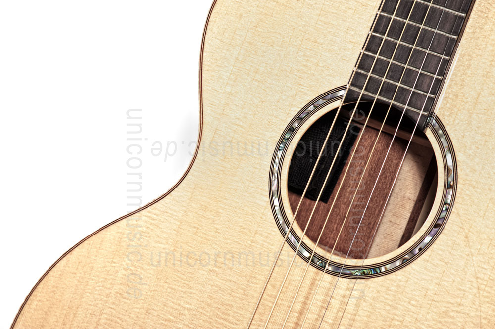 zur Artikelbeschreibung / Preis Western-Gitarre TANGLEWOOD TSM/2 - MASTERDESIGN Serie - Grand Auditorium - B-Band A1.2 - vollmassiv + Koffer