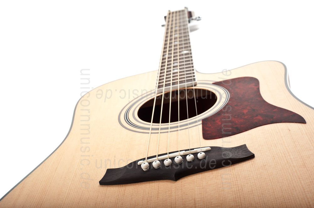 zur Artikelbeschreibung / Preis Western-Gitarre TANGLEWOOD TW15/NS CE - Sundance Series - Fishman Presys Plus EQ - Cutaway - vollmassiv